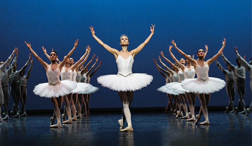 BALLET DE LUXE