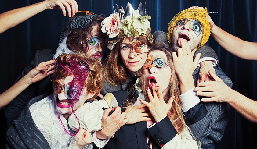 MED SHAKES I SKYTTEHUSHAVEN